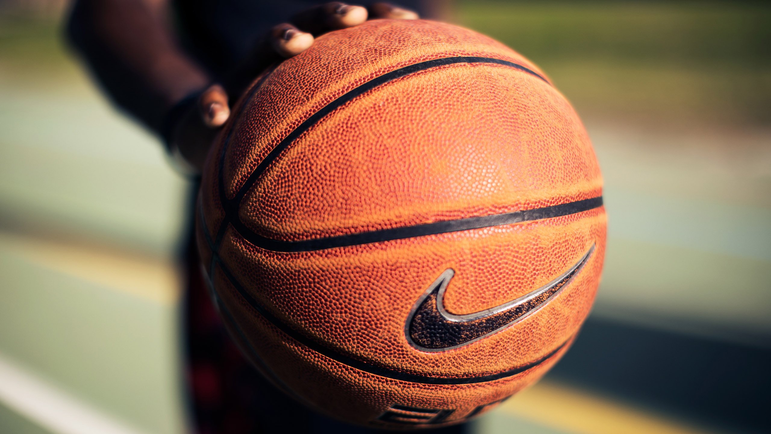 跨界王者,当足球巨星莱万接管NBA总决赛,巴黎生死战背后的体育哲学